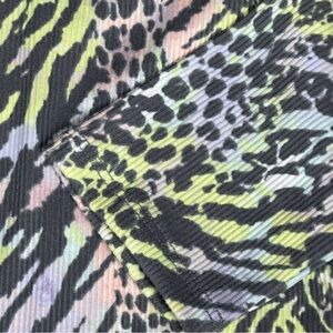 No Boundaries Long Sleeve Leopard Pastel Graphic Top Size Jr XL